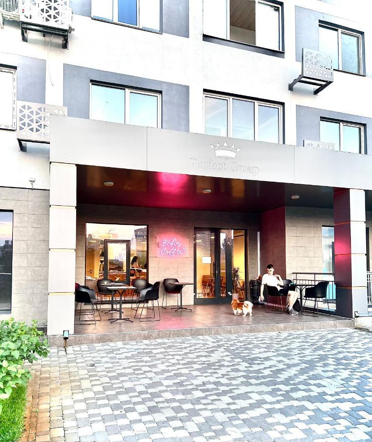 Sixkeys- Studiolebedinyy Kiev Exterior foto